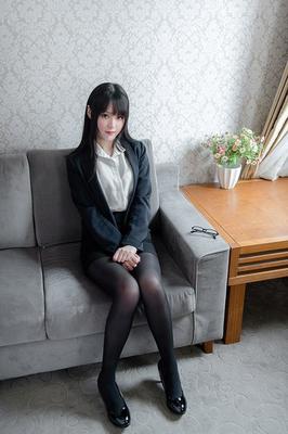 床上的午后约会未修改版